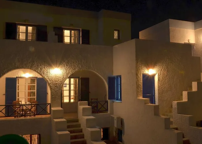 Syros Hotell 3*
