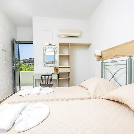 Syros Hotel 3*